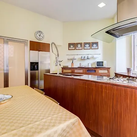 Luxury House Belle Arti Center בית נופש